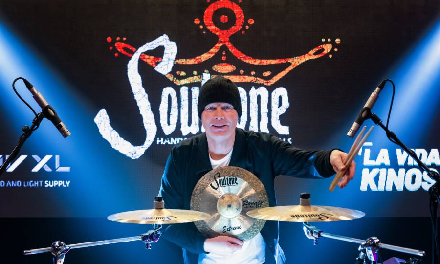 Ronald endorsing Soultone